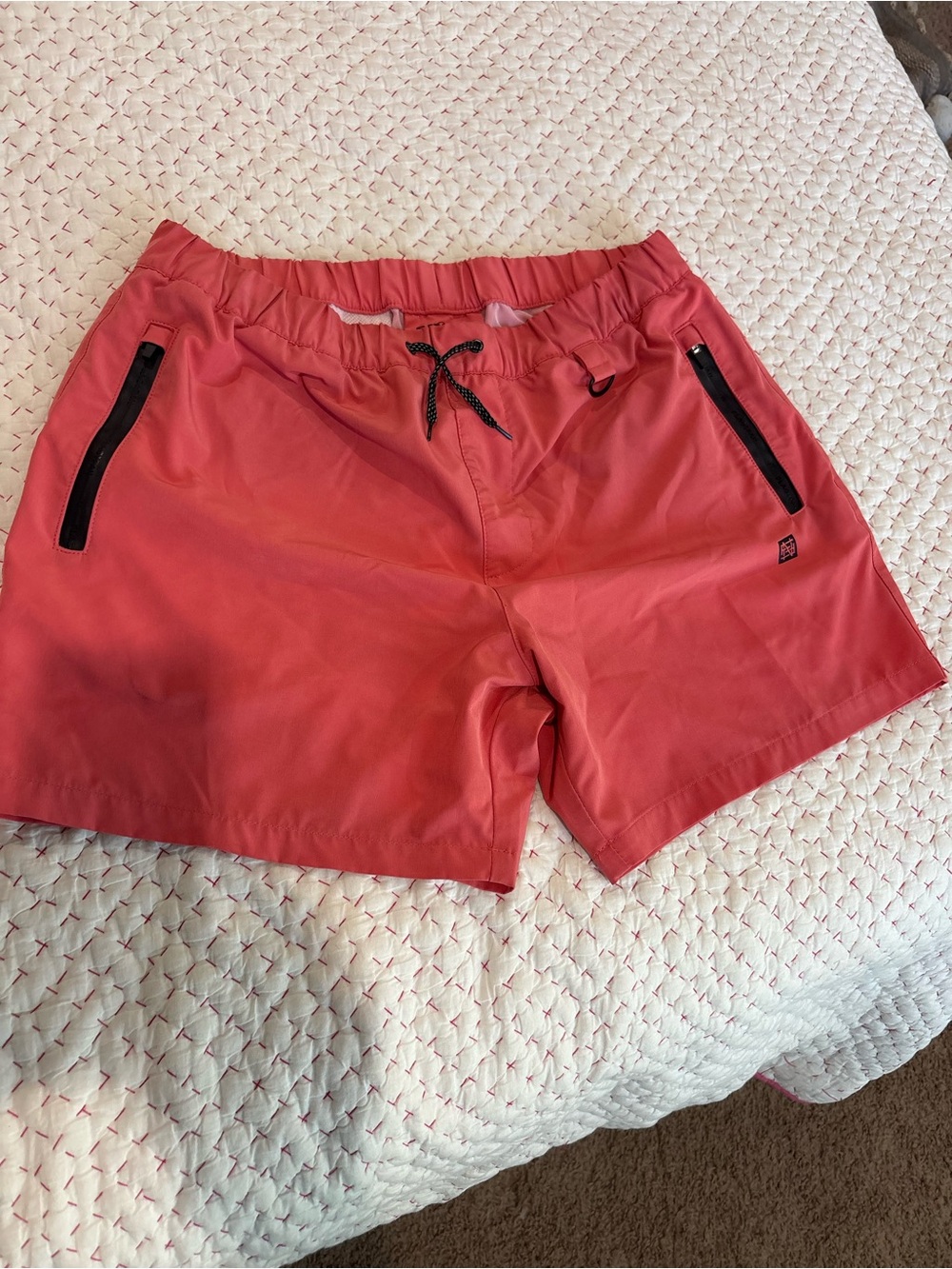 🏊🏊Men’s Flag Nor Fail Coral Swim/Active Shorts with Black Zip Pockets 🩳🩳